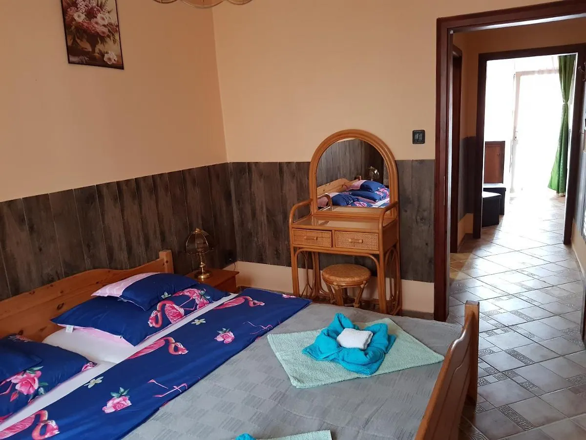 Apartment Leganyi Apartmanhaz Eger