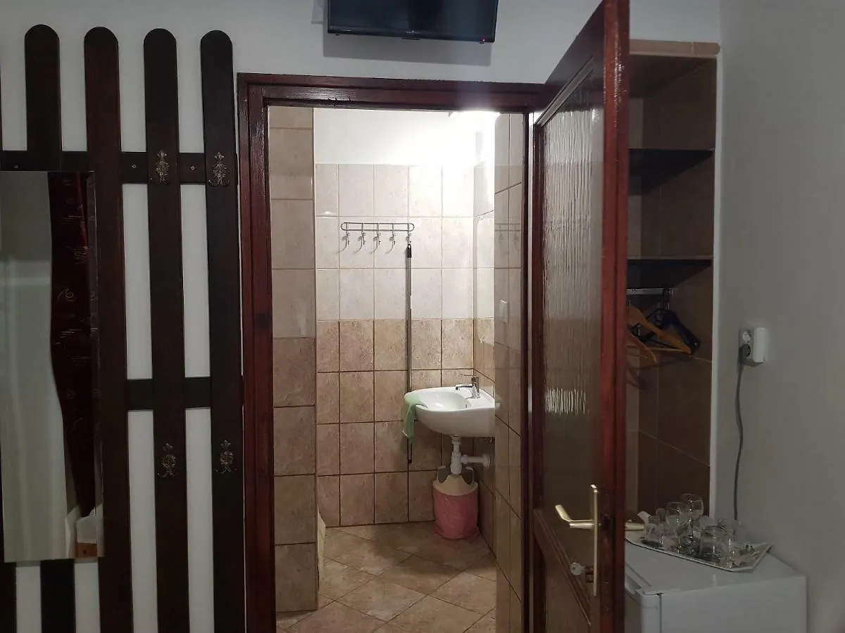 Leganyi Apartmanhaz Eger 0*,  Hungary