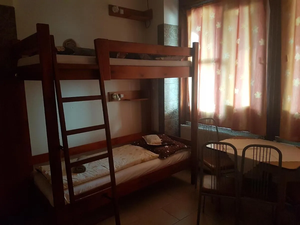 Apartment Leganyi Apartmanhaz Eger